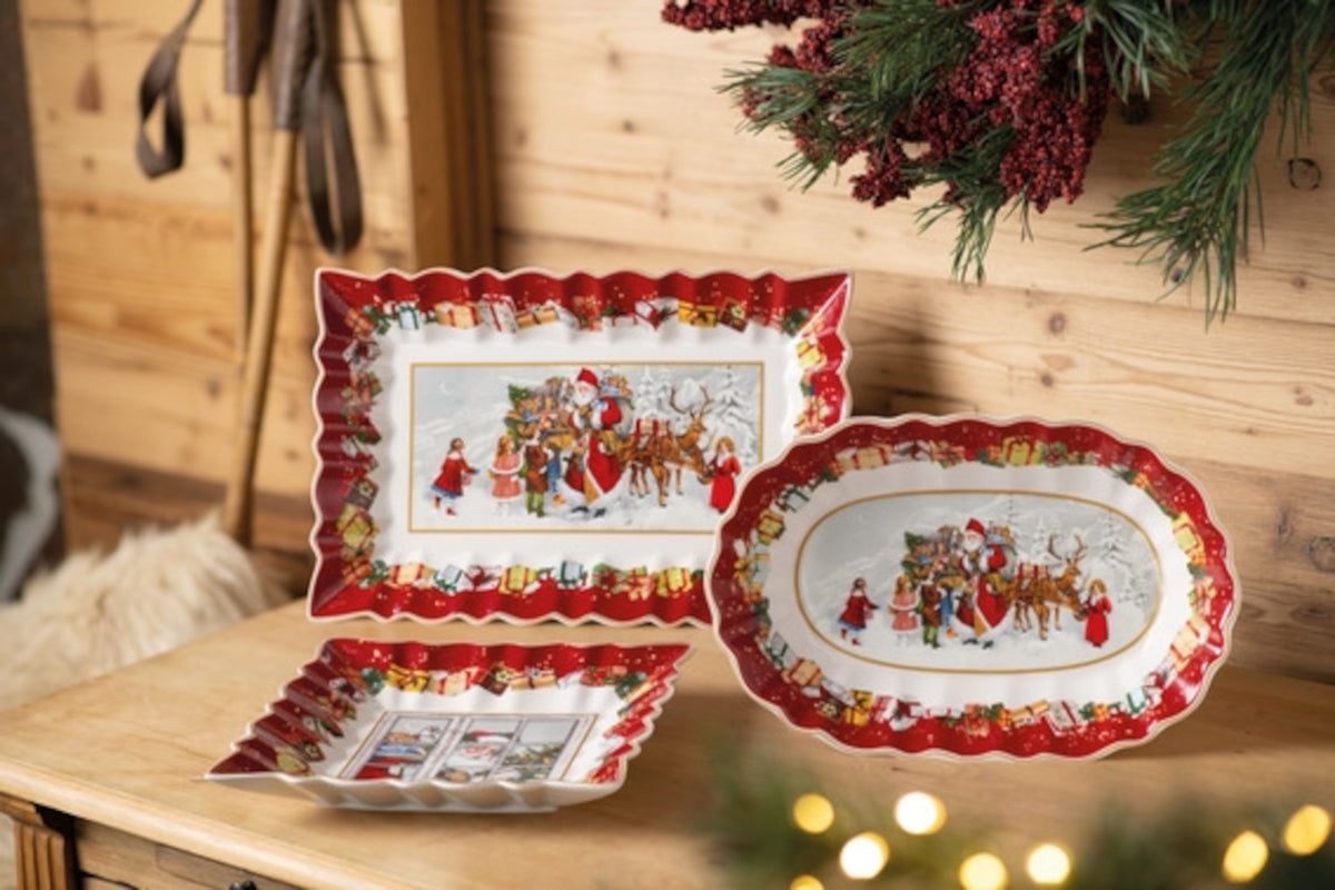 Villeroy & Boch Toy's Fantasy Kuchenplatte eckig Santa und Kinder Lifestyle 2