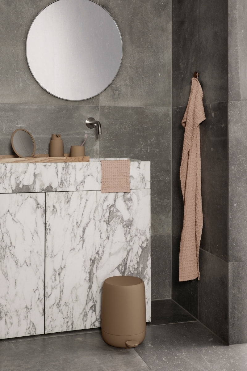 Blomus RIVA Handtuch Misty Rose 100 x 50 cm Lifestyle 1