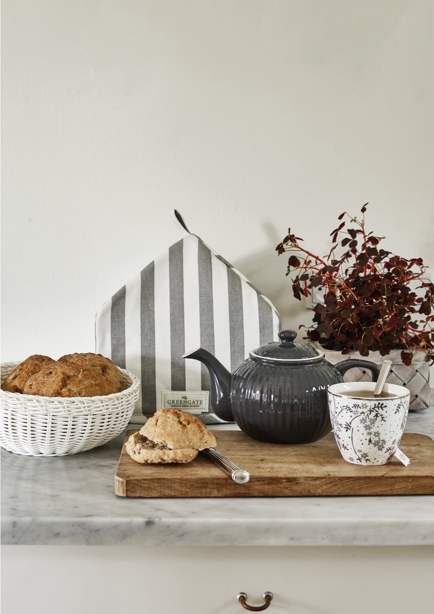 Greengate Alice Teetasse stone grey 0,4 l Set6 Lifestyle3