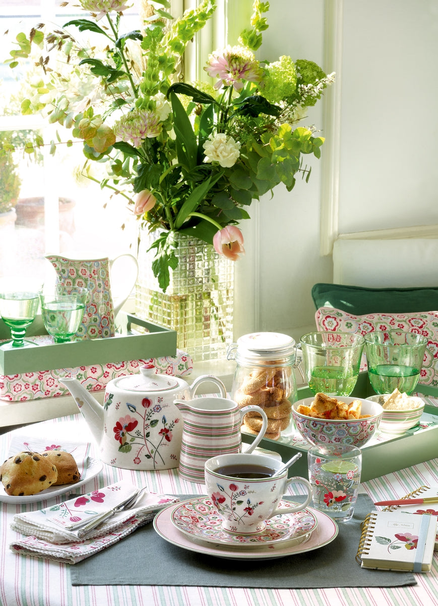 Greengate Lucianna Stoffserviette white 40 x 40 cm Lifestyle 2
