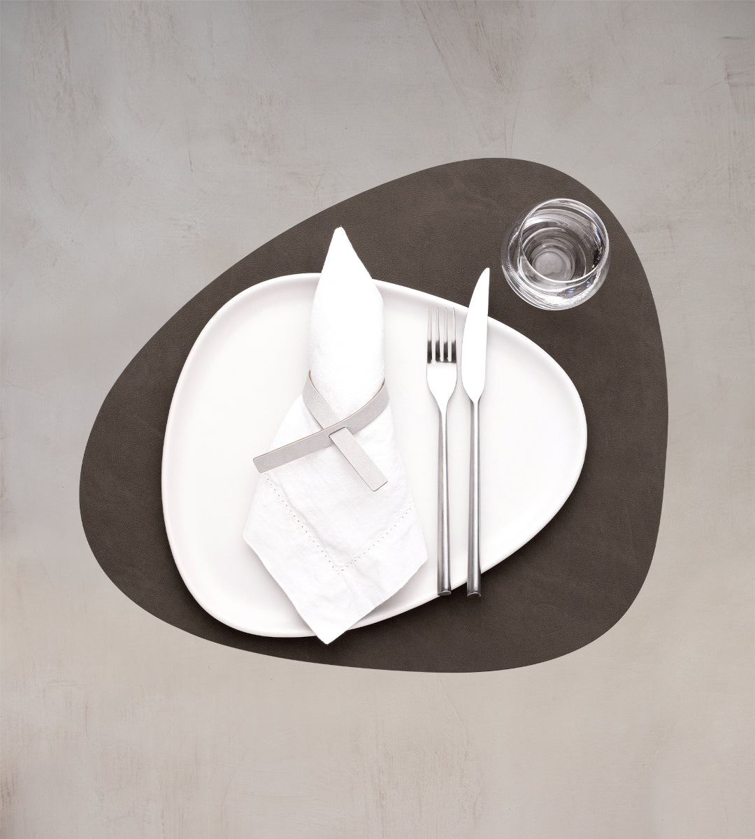 LIND DNA NUPO Tischset Curve L caviar 37 x 44 cm