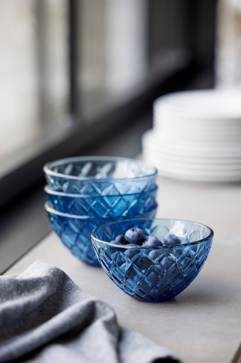 Lyngby Sorrento Schale Glas blau 12 cm Set4 Lifestyle1