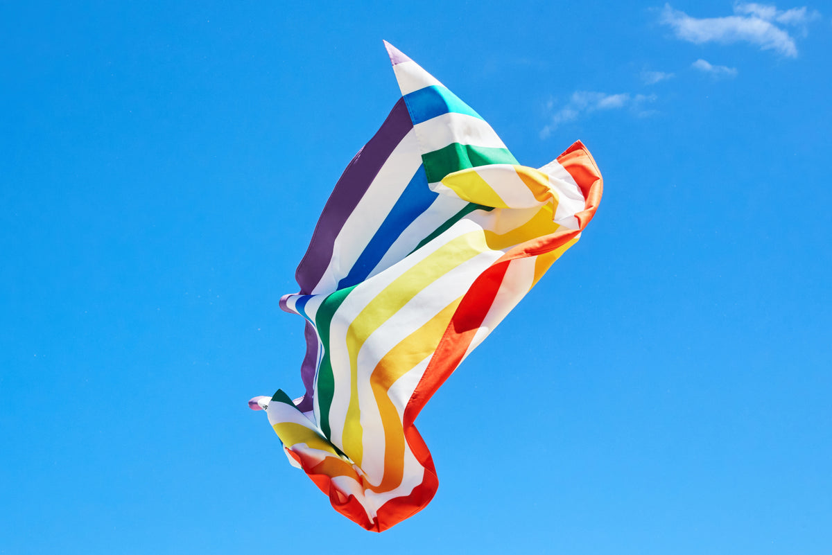 Dock & Bay Beach Towel XL Rainbow Skies 200x90cm Lifestyle 3