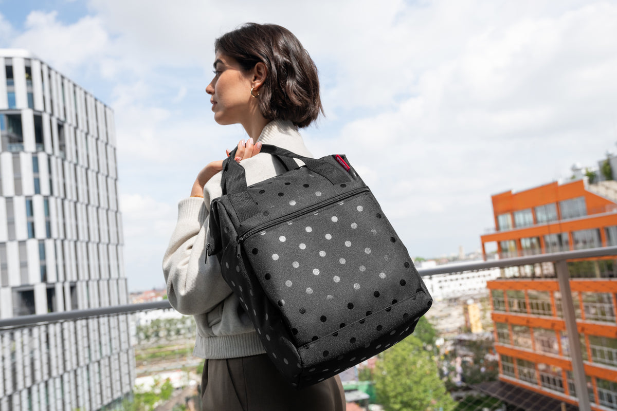 reisenthel allrounder R glossy dots black Lifestyle 8