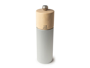 PEUGEOT LINE Pfeffermühle Aluminium/Natur 18 cm Freisteller 1