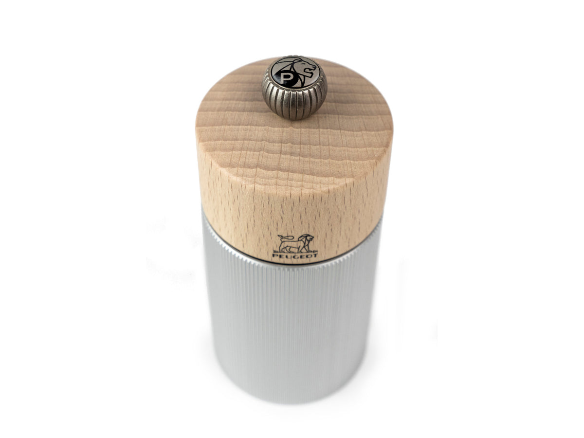 PEUGEOT LINE Pfeffermühle Aluminium natur 12 cm Freisteller 2