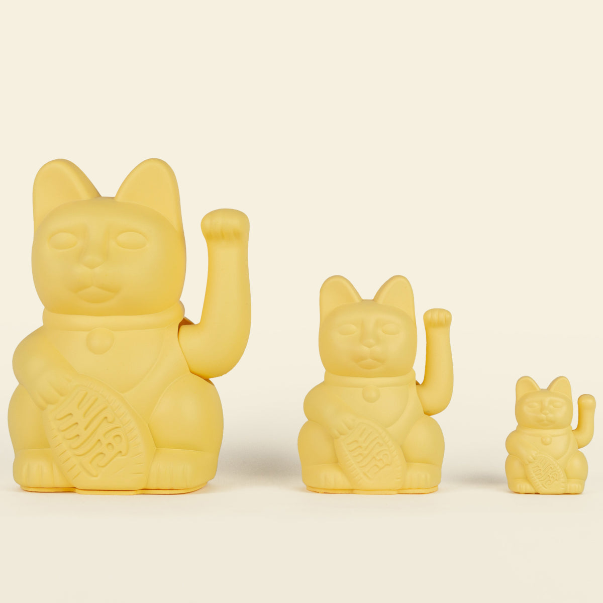 Donkey Products Lucky Cat Mini Winkekatze gelb 10cm Lifestyle 2