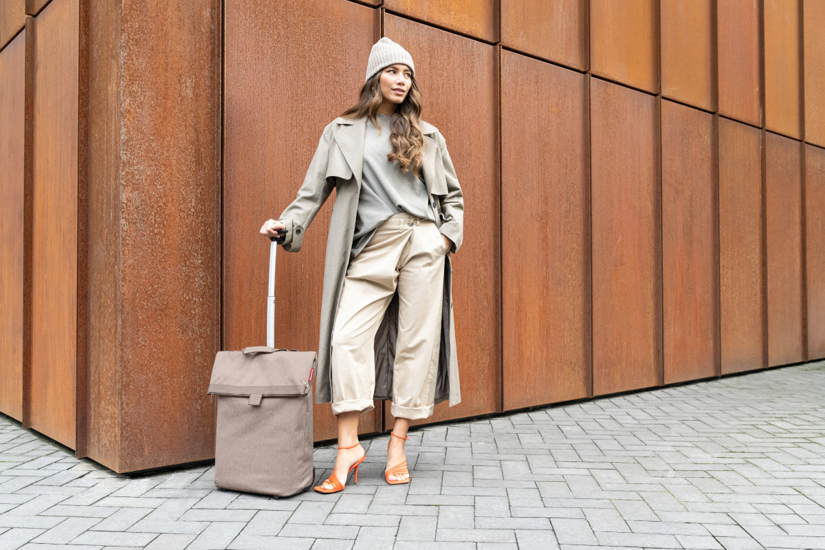 reisenthel trolley M herringbone mokka Lifestyle 2