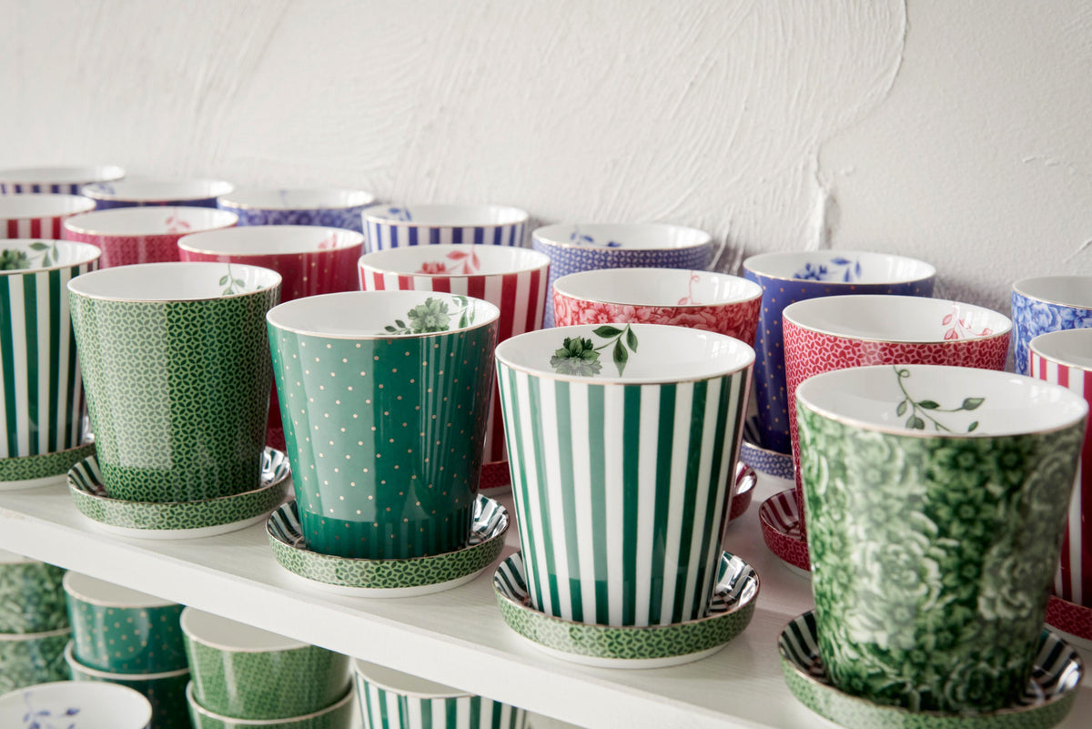PIP STUDIO Royal Flower Becher & Teebeutelablage Set grün 230 ml Lifestyle
