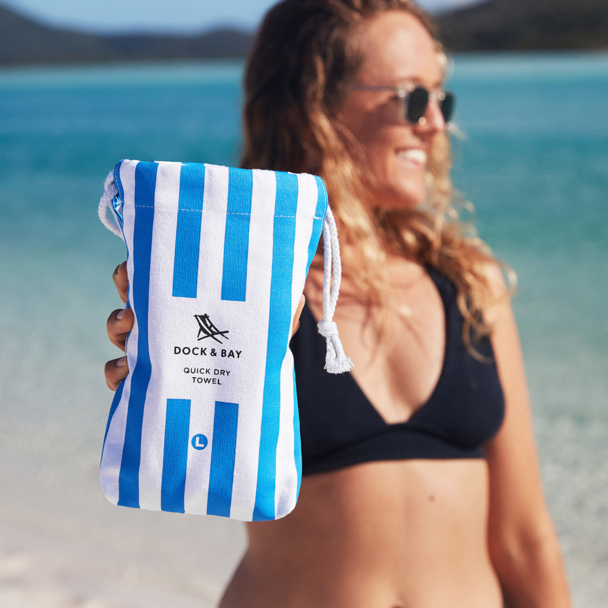 Dock & Bay Beach Towel L Bondi Blue 160x90cm Lifestyle 3