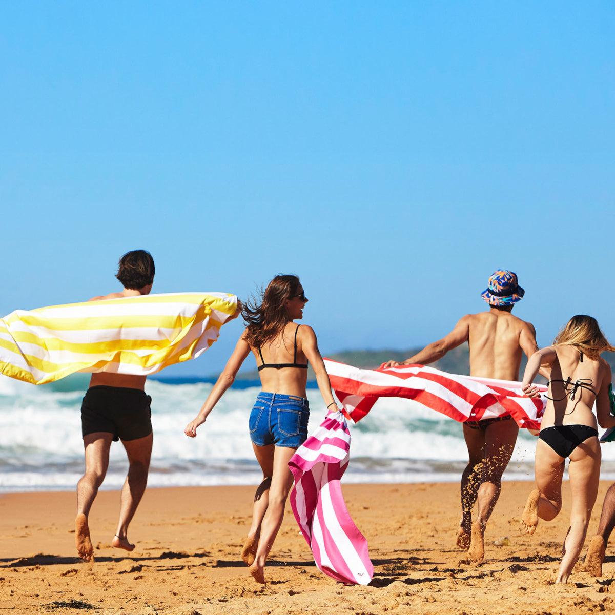 Dock & Bay Beach Towel L Phi Phi Pink 160x90cm Lifestyle 5
