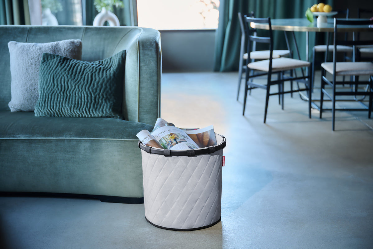 reisenthel homebasket M frame rhombus light grey Lifestyle 1