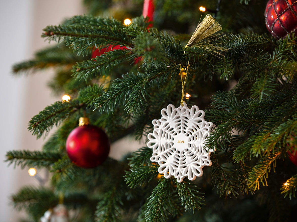 Villeroy & Boch Christmas Classics Ornament Schneeflocke 10cm Lifestyle