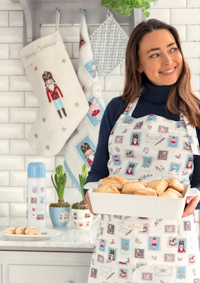 Greengate Xmas letter Stoffserviette mit Spitze white 40x40cm Lifestyle 2