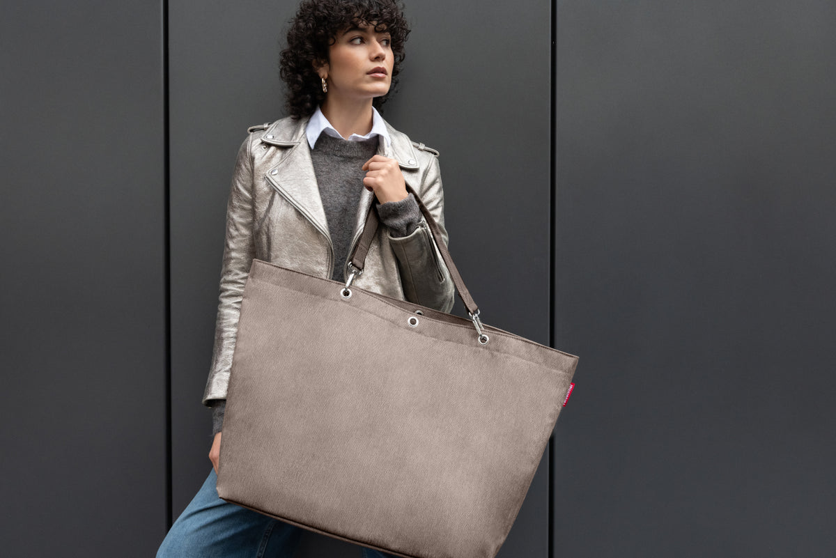 reisenthel shopper XL herringbone mokka Lifestyle 3
