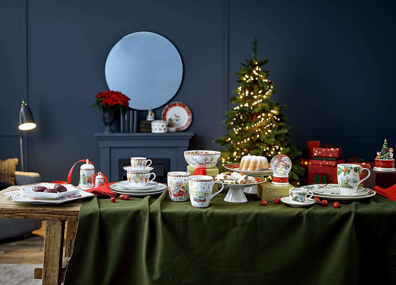 Hutschenreuther Sammelkollektion 2023 Weihnachtsklänge Plätzchendosen Set3 Lifestyle