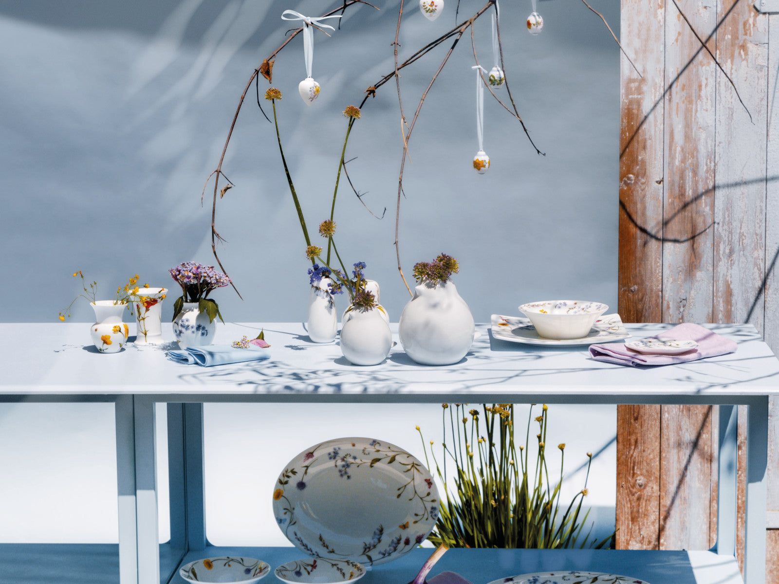 Hutschenreuther Frühlingswiese Osterküken Porzellan-Mini-Ei Lifestyle 3