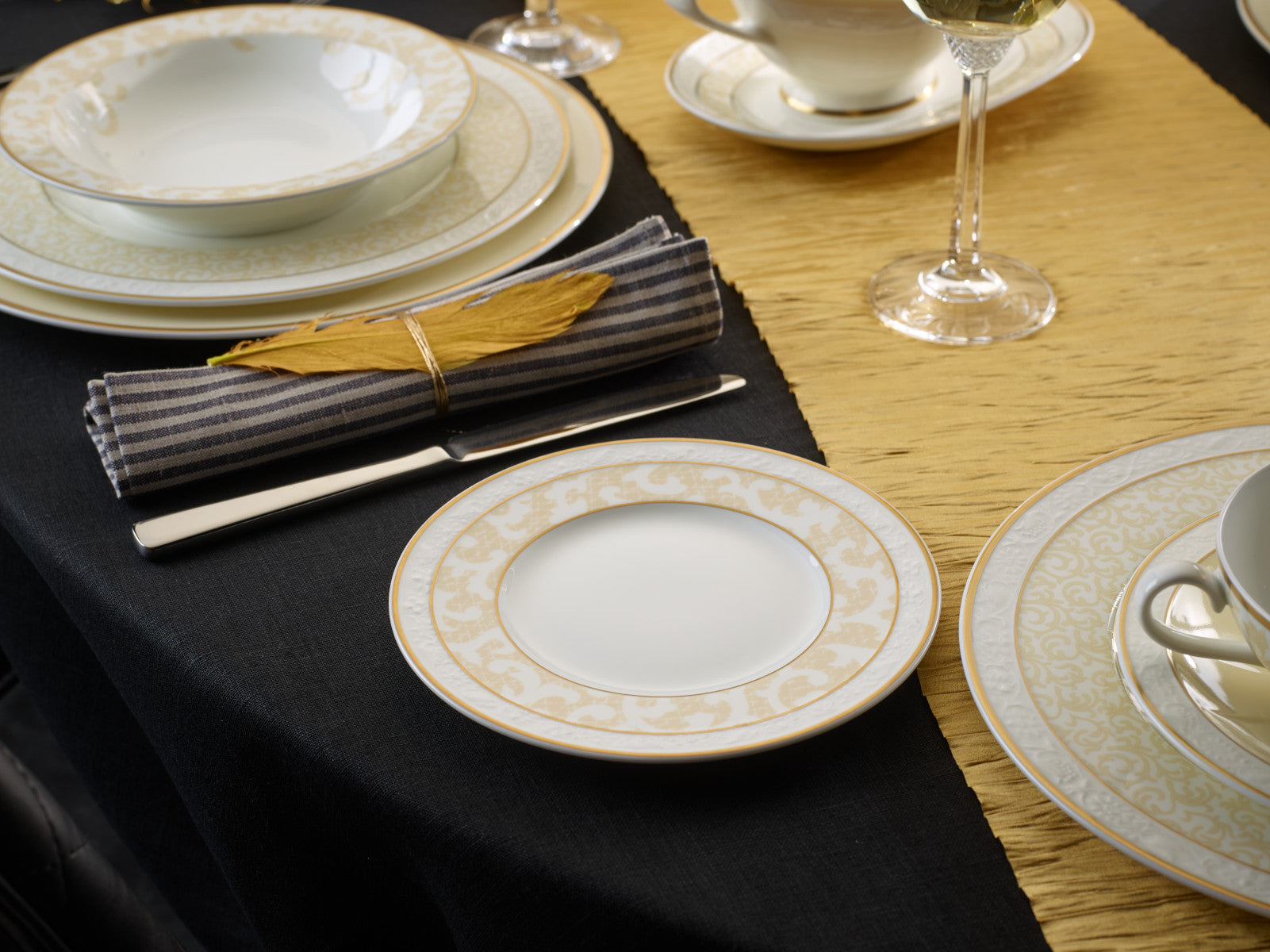 Villeroy & Boch Ivoire Speiseteller 27 cm Lifestyle 1