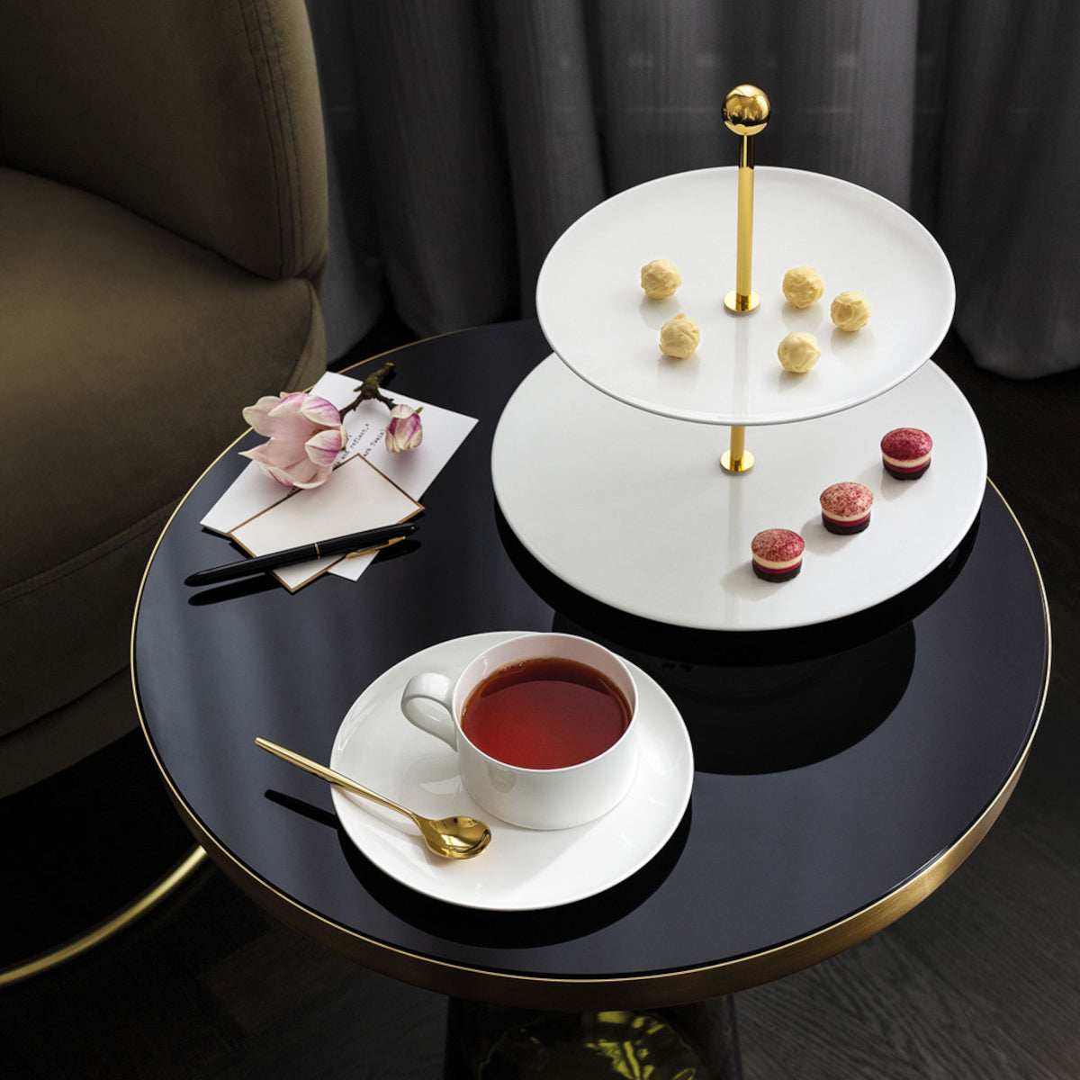 Villeroy & Boch Signature Metrochic Blanc Etagere 27,5 x 27 cm Lifestyle 1