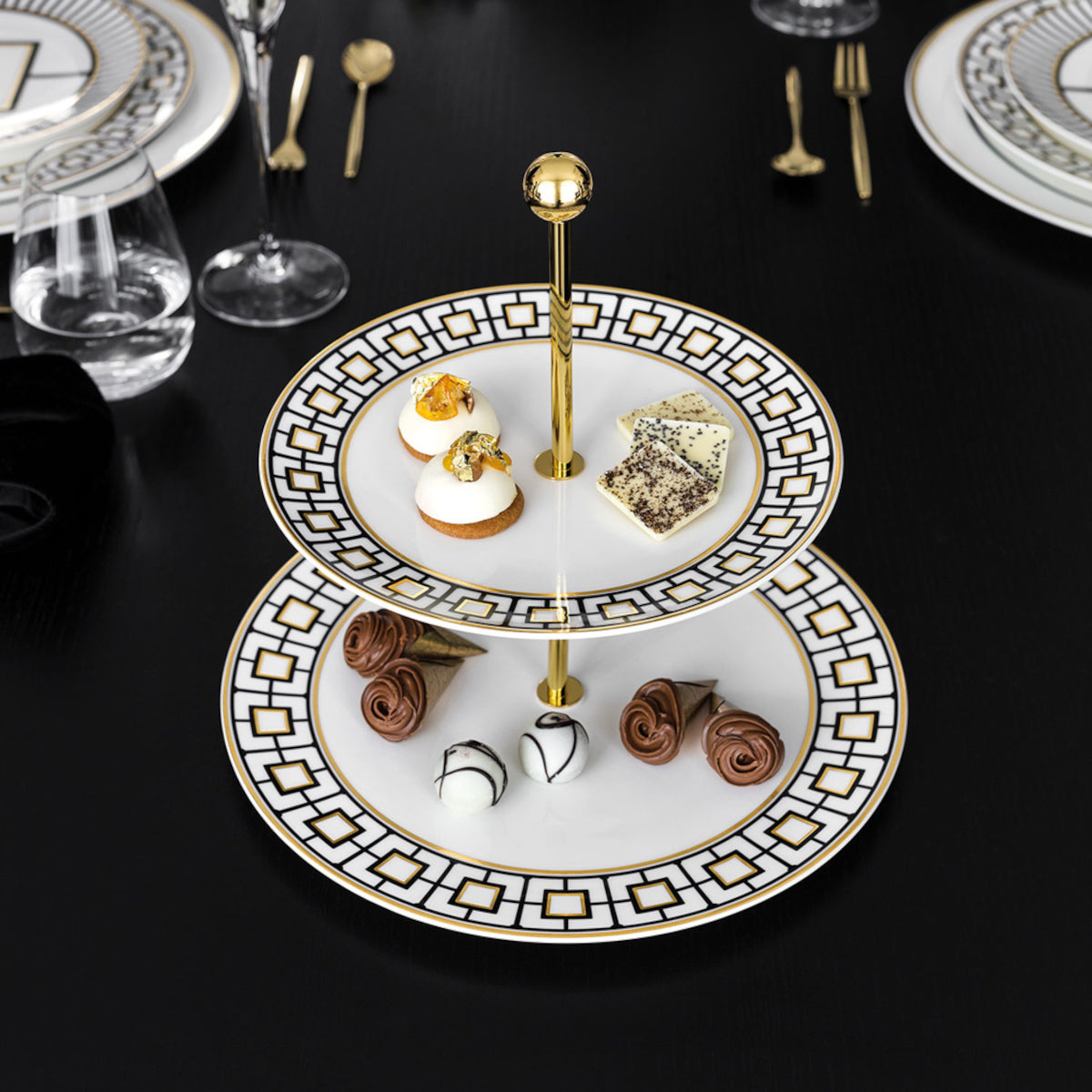 Villeroy & Boch Signature Metrochic Etagere 27,5 x 27,5 x 27 cm Lifestyle 1