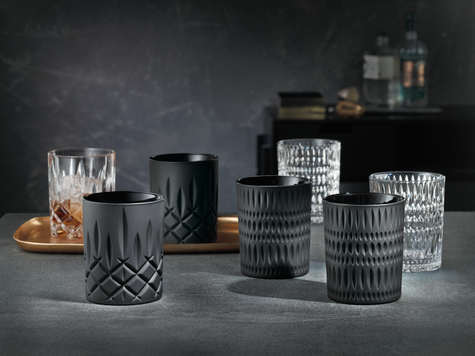 Nachtmann Noblesse Whiskybecher Black Set 2tlg Lifestyle 2