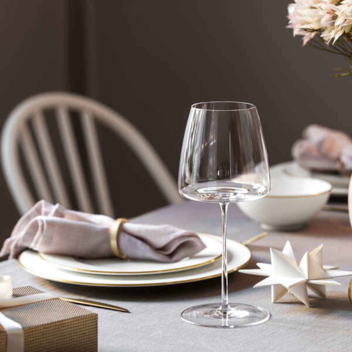 Villeroy & Boch Signature Metrochic Weißweinkelch 0,125 l Set 2tlg Lifestyle 3