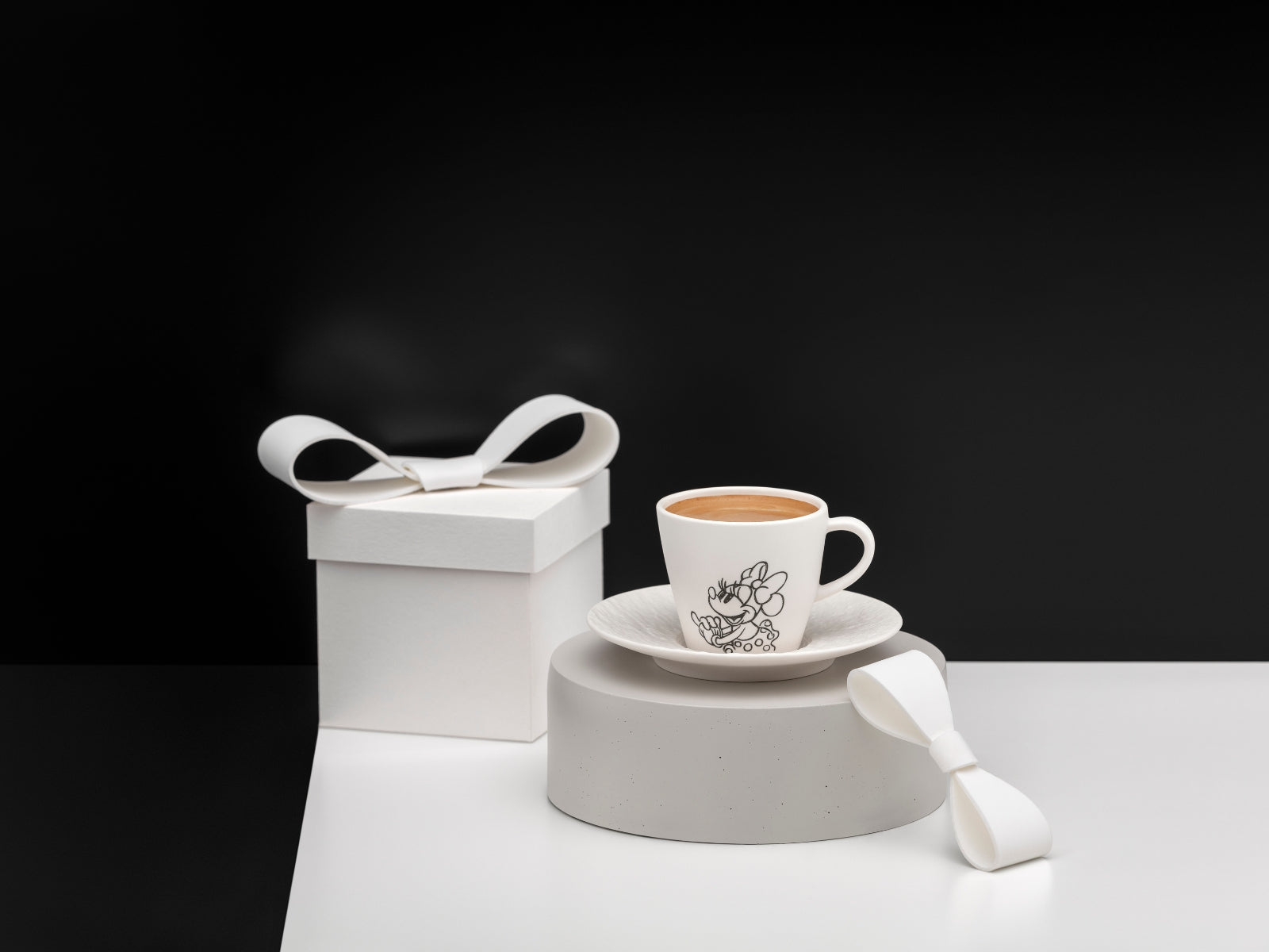 Villeroy & Boch Manufacture Rock blanc - Mickey Mouse Espresso-Untertasse 12cm - Produktbild 3