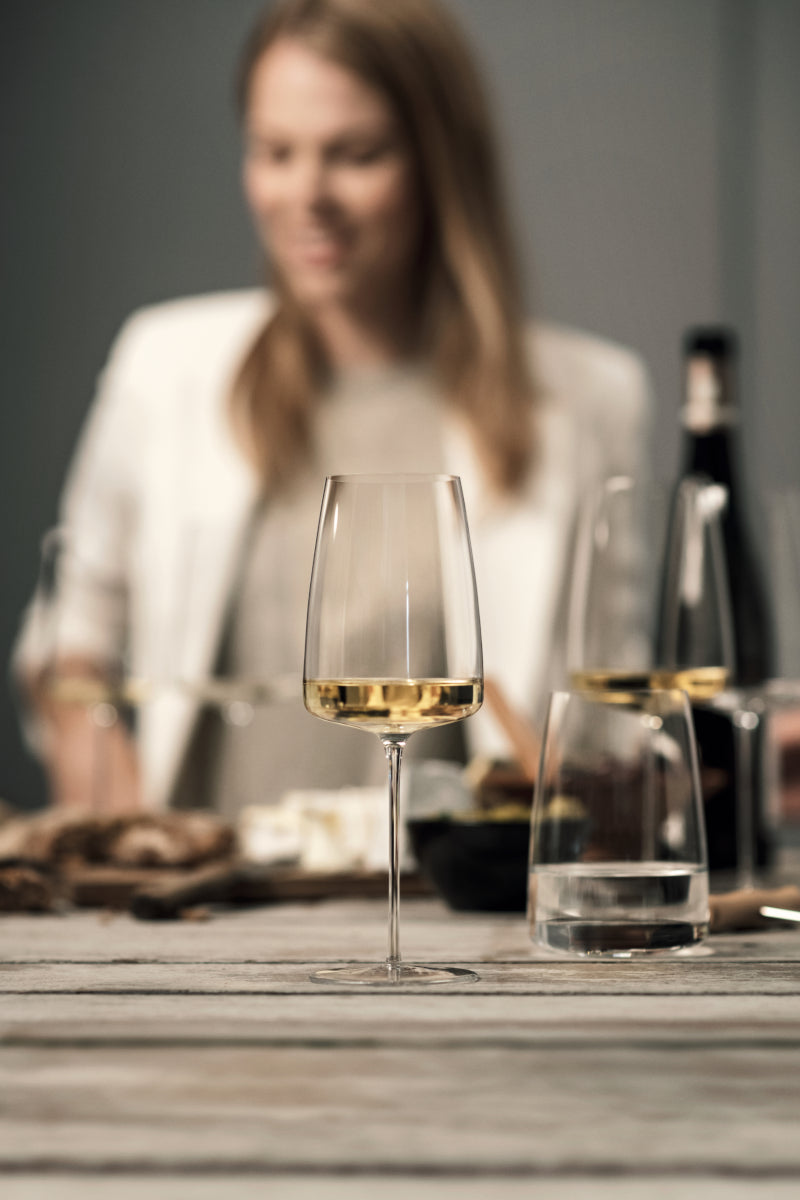 ZWIESEL GLAS Simplify Weinglas fruchtig & fein Set 2tlg Lifestyle 2