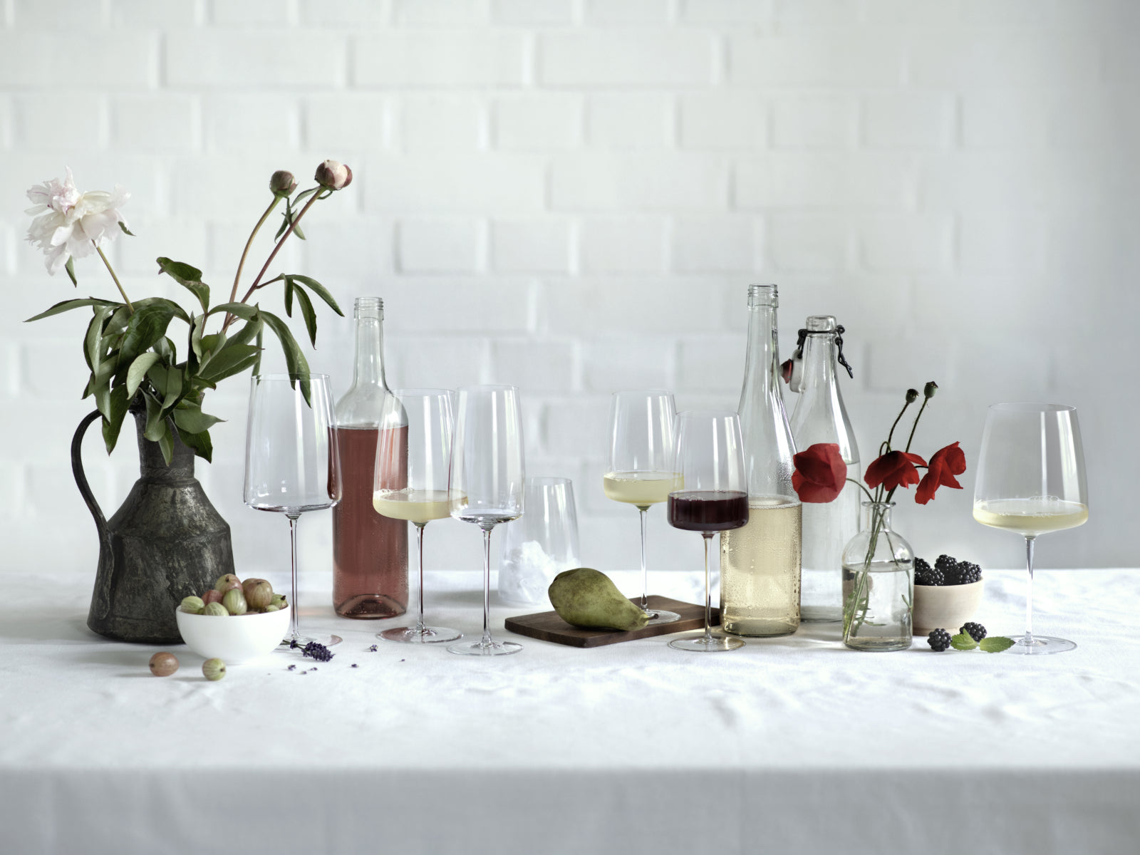 ZWIESEL GLAS Simplify Weinglas leicht & frisch Set 2tlg Lifestyle 1