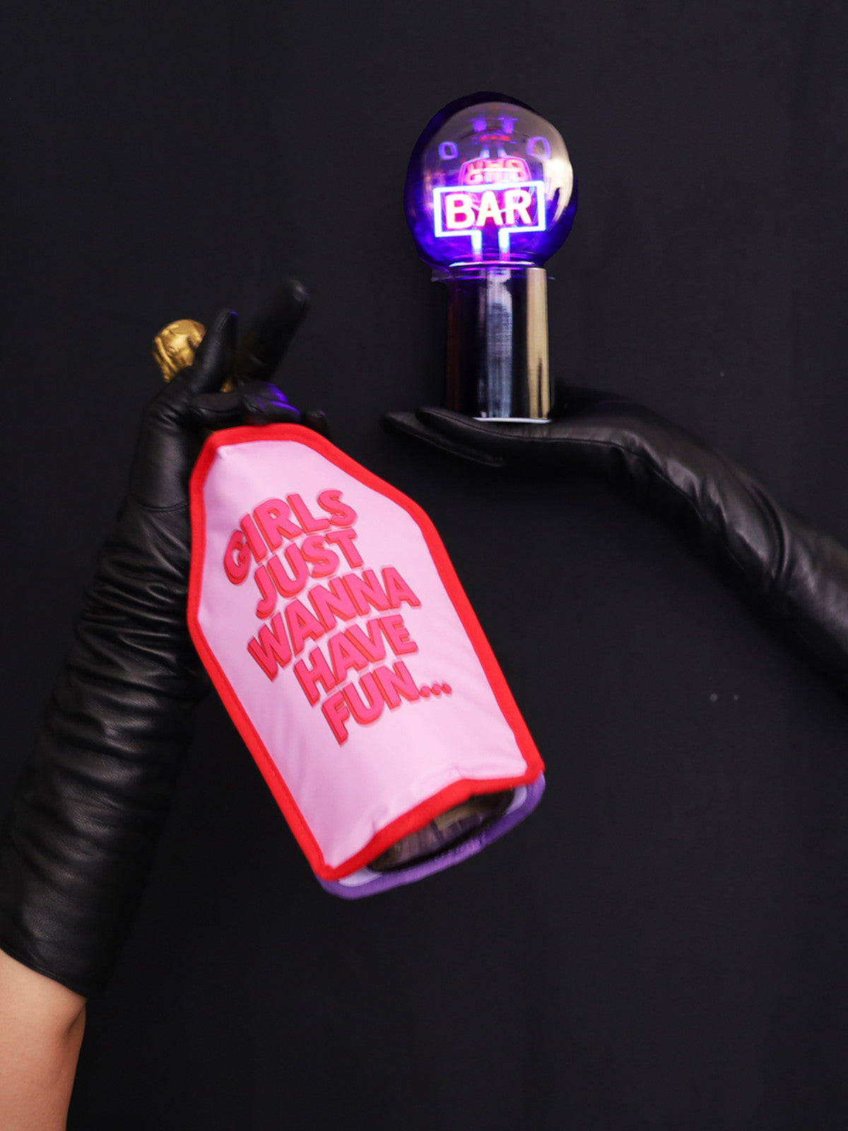 Giftcompany Froid Kühlmanschette Girls and Boys rosa/blau 23,5cm Lifestyle 1