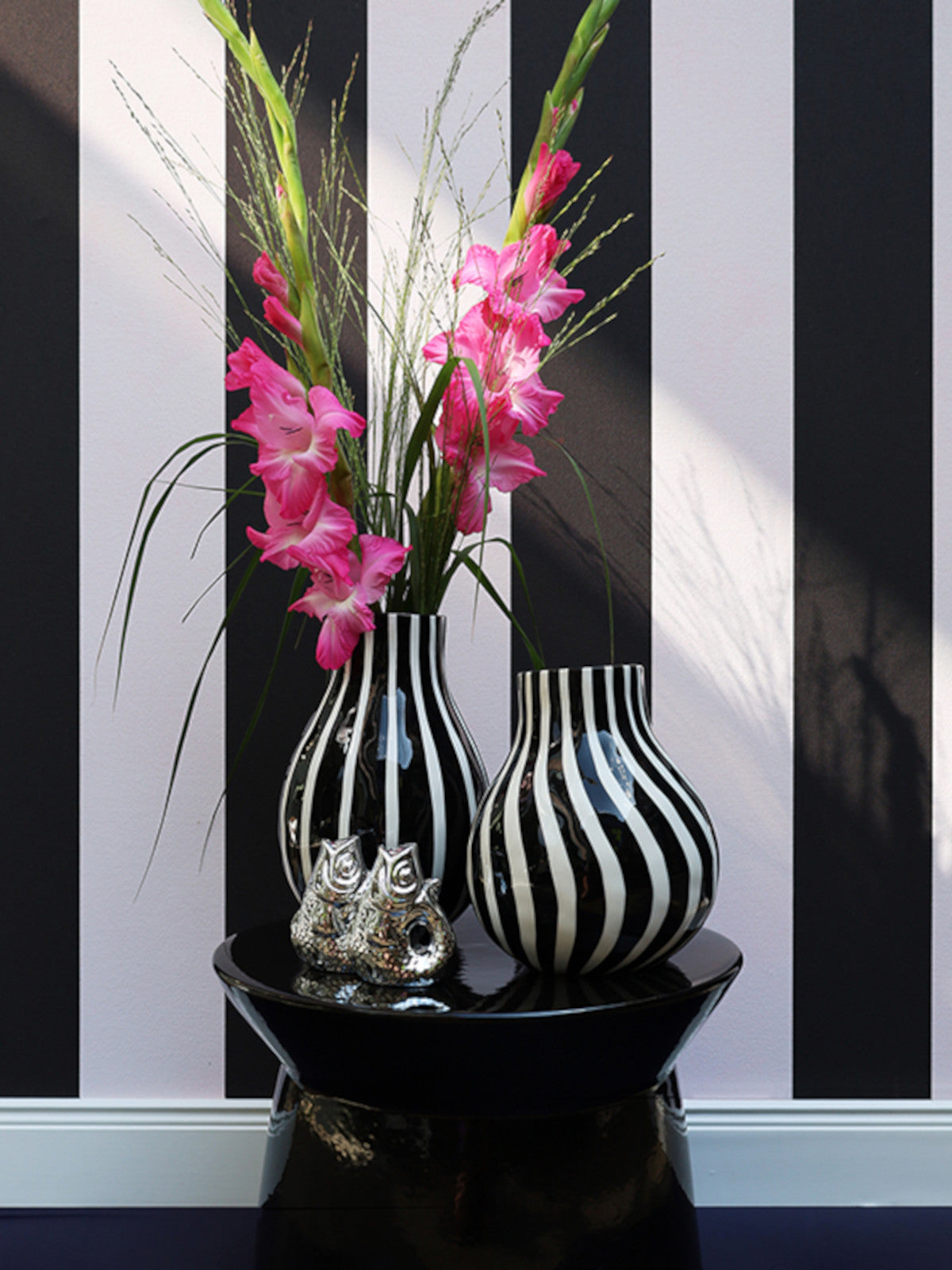 Giftcompany Artisan Vase gestreift L schwarz/weiß 15,6cm – Tischideen & Ambiente