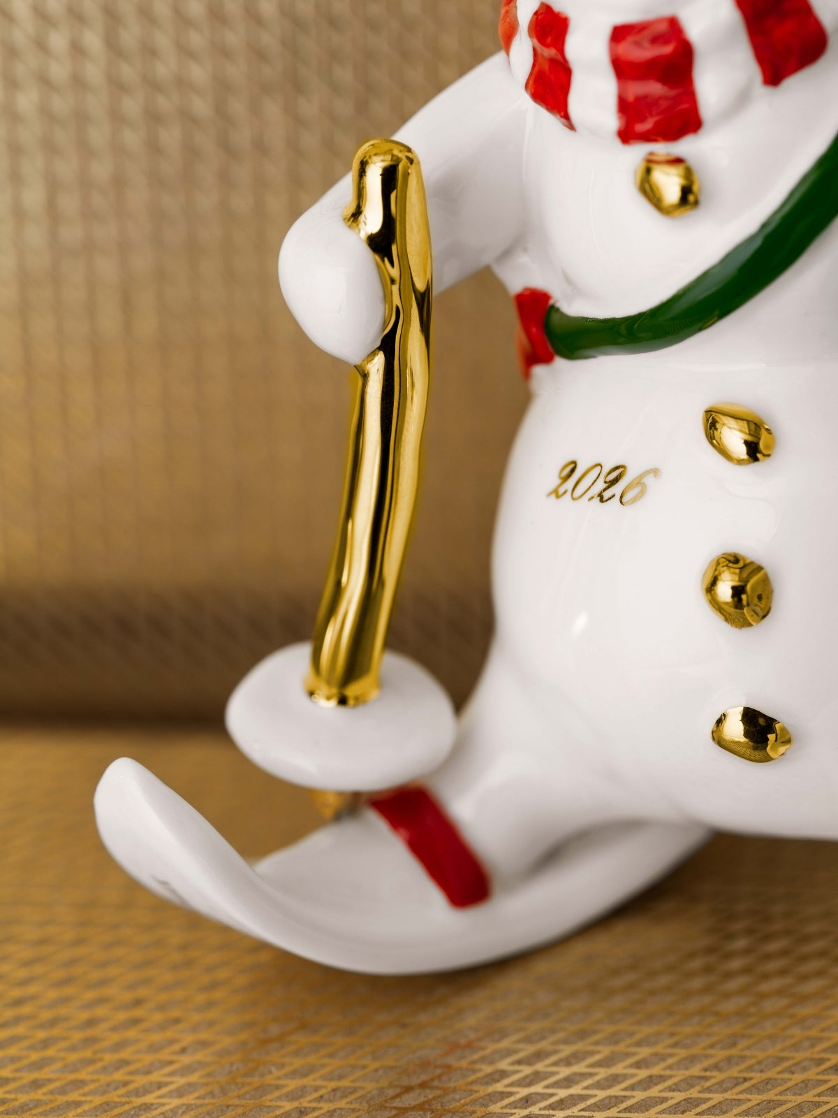 Villeroy & Boch Christmas Classics Ornament Schneemann 2026 - Produktbild 4