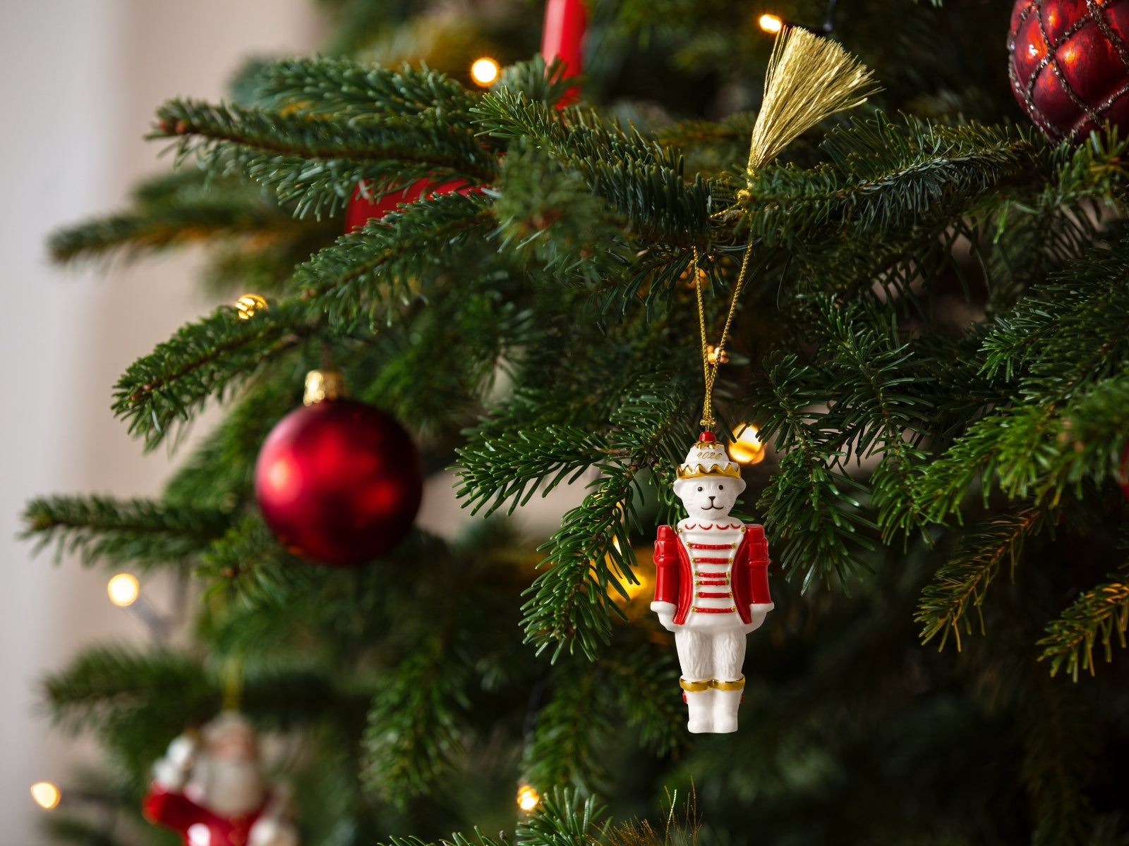 Villeroy & Boch Christmas Classics Ornament Teddy-Nussknacker 2026 - Produktbild 6
