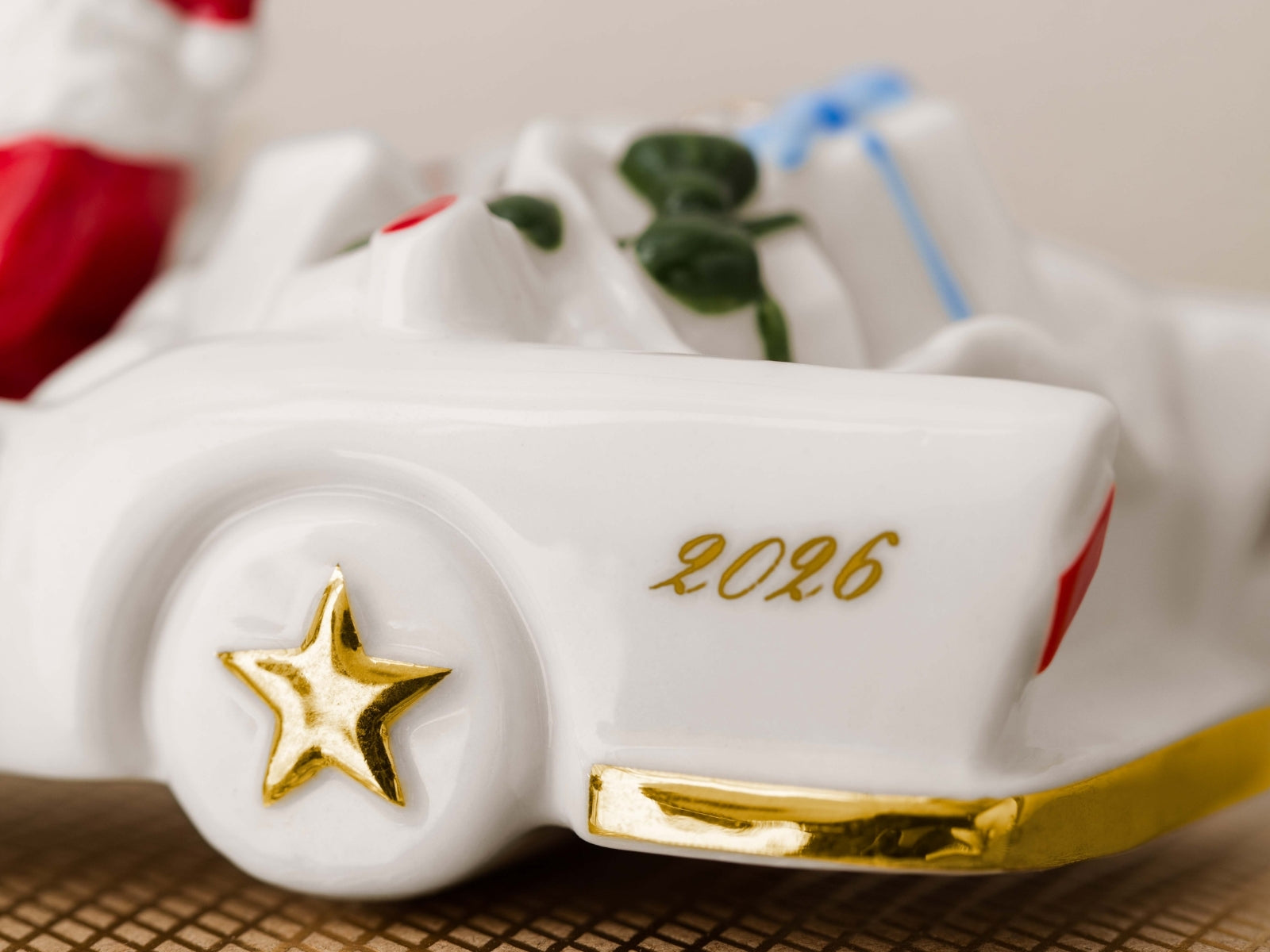 Villeroy & Boch Christmas Classics Ornament Cadillac 2026 - Produktbild 7