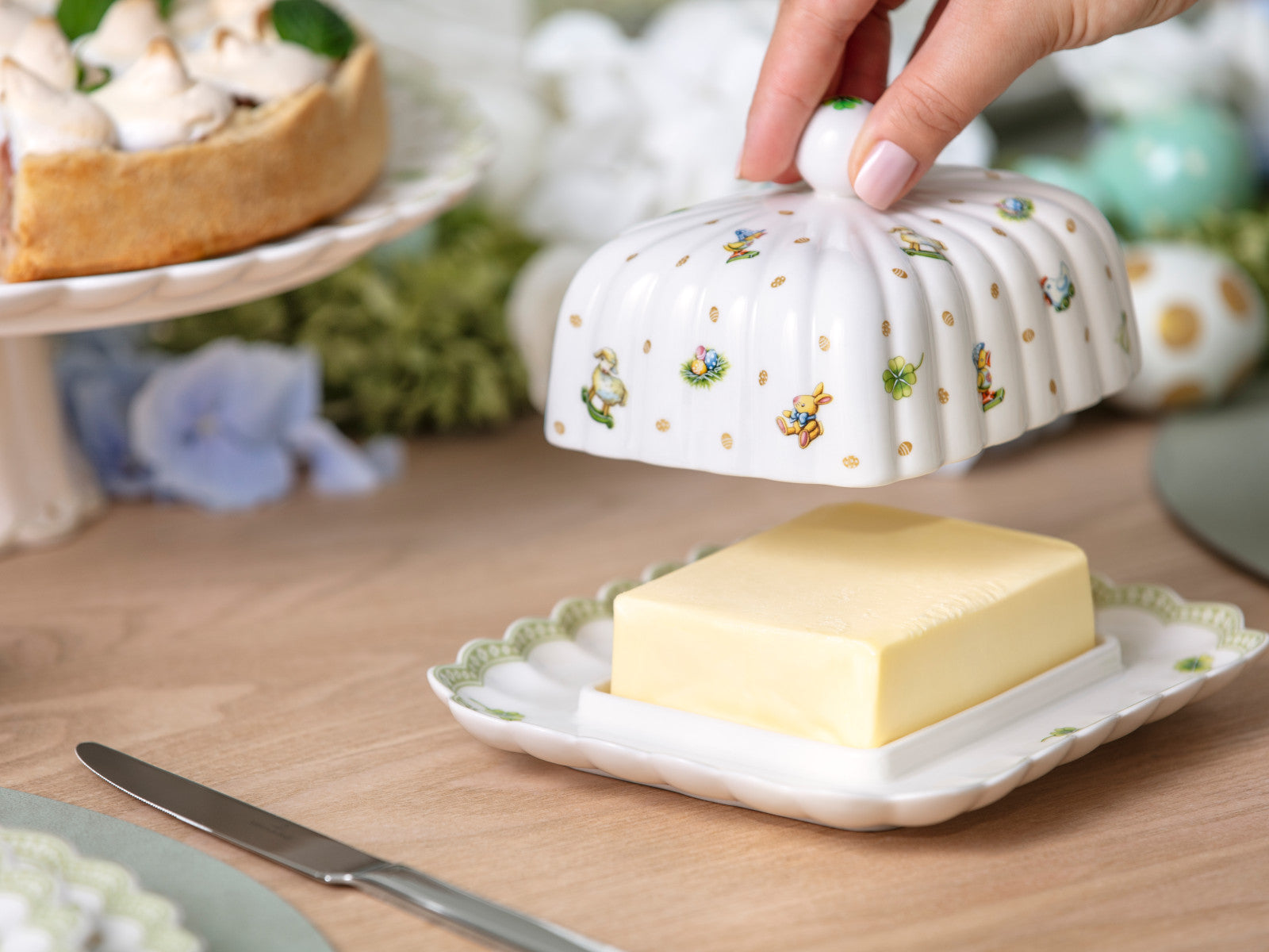 Villeroy & Boch Easter Delight Butterdose 18,5x16cm Lifestyle 1