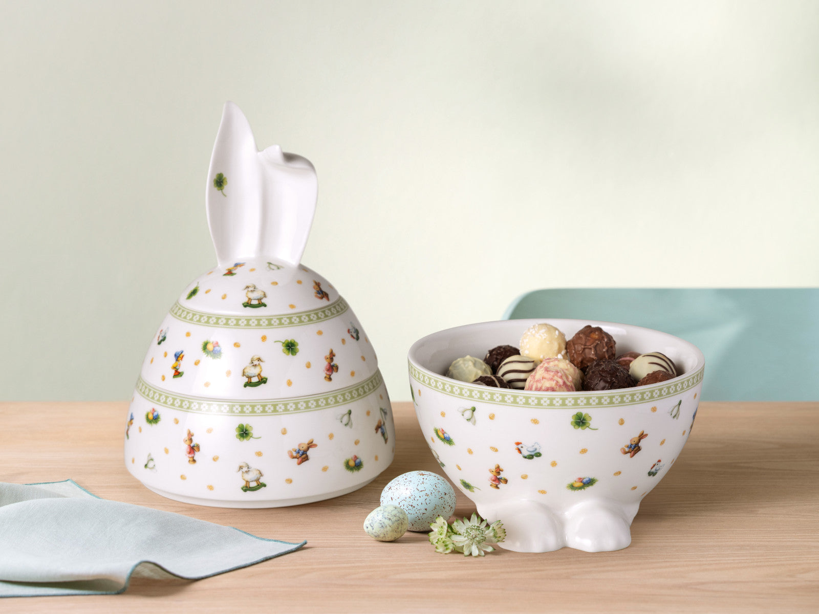 Villeroy & Boch Easter Delight Dose 30cm Lifestyle 1