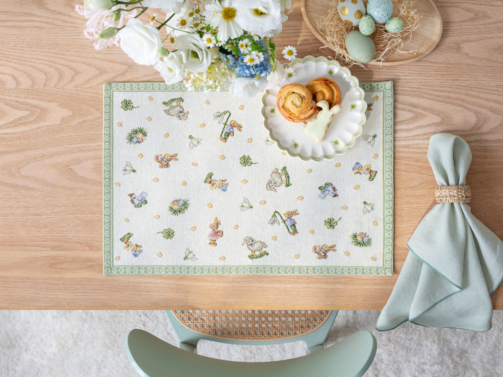 Villeroy & Boch Easter Delight Gobelin Platzset 32x48cm Lifestyle 1