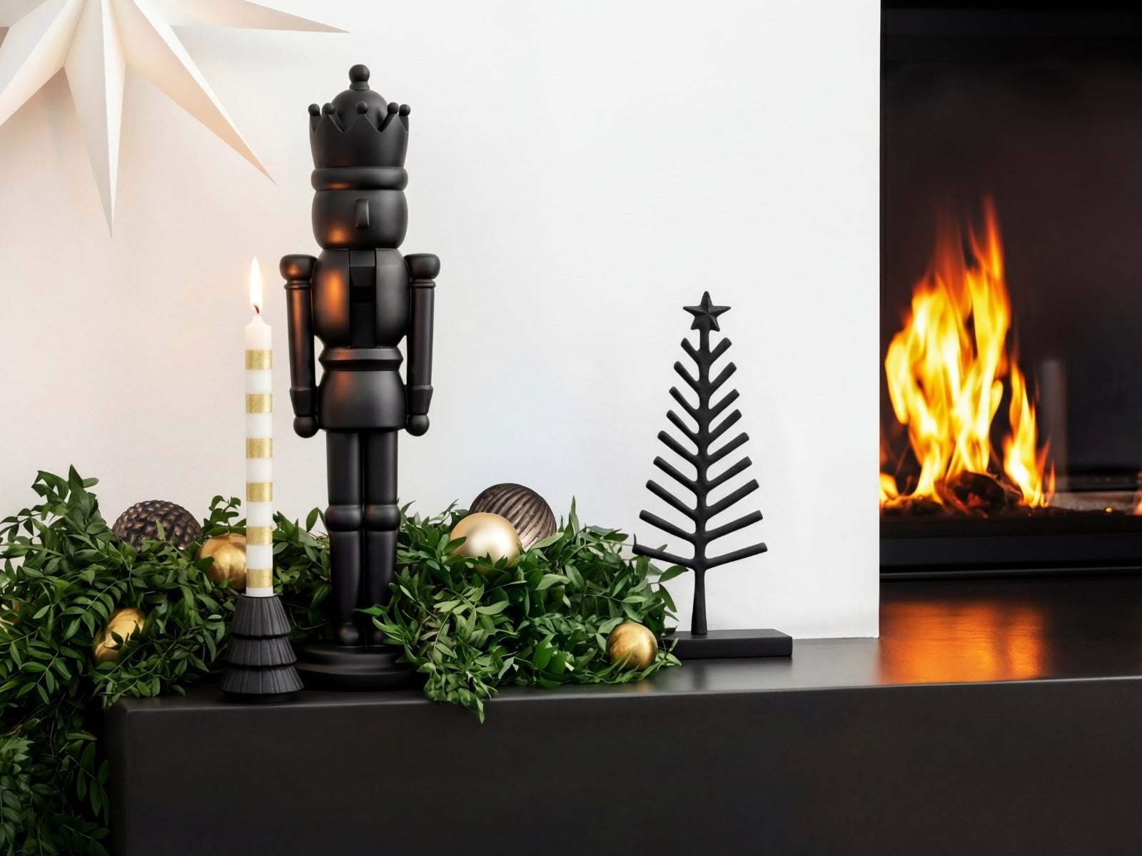 Villeroy & Boch Christmas Chic Dekoaufsteller Baum schwarz 30cm - Produktbild 5
