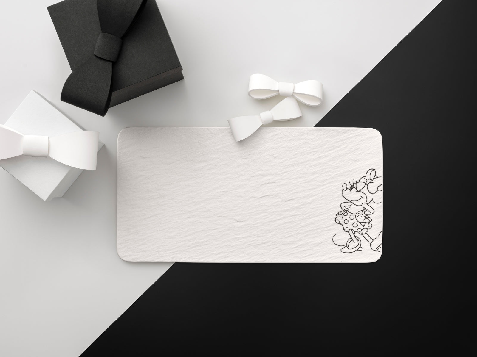 Villeroy & Boch Manufacture Rock blanc - Mickey Mouse Servierplatte 35x18cm - Produktbild 2