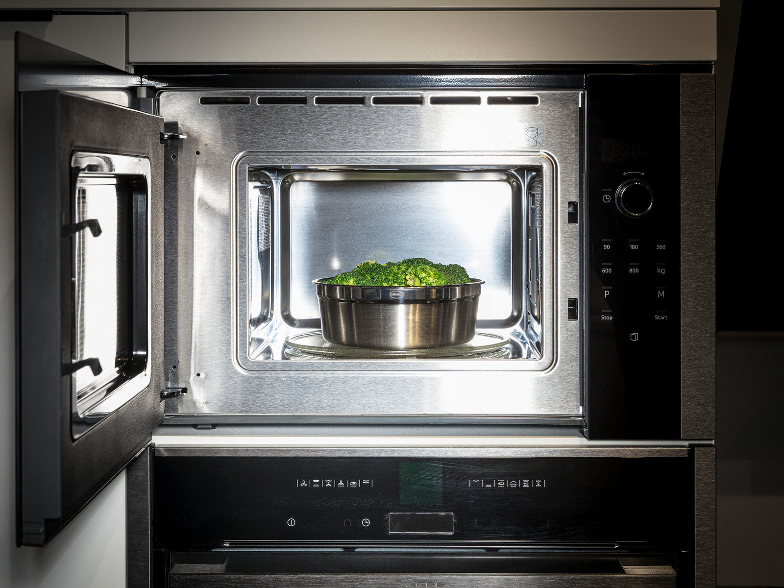 Rösle FLEXX 2GO Dose rund 16,8x16,5cm 1,4l Lifestyle 1