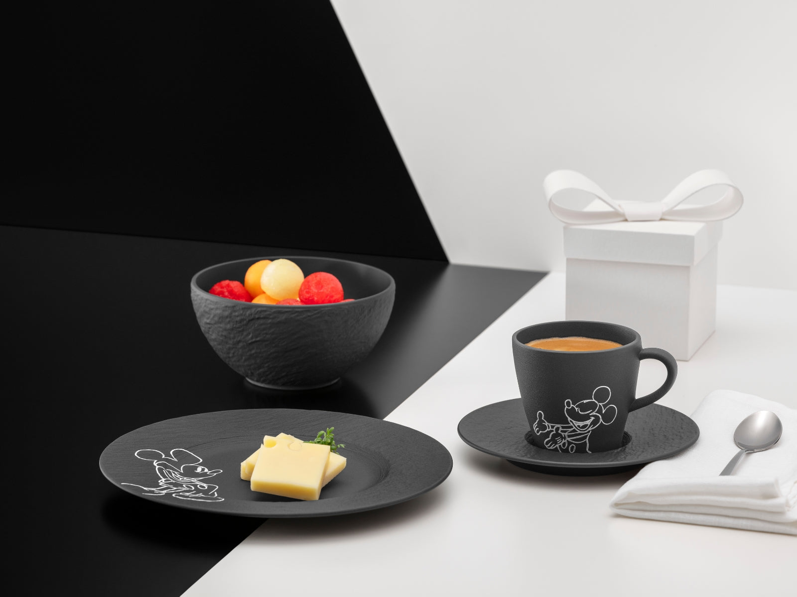 Villeroy & Boch Manufacture Rock - Mickey Mouse Müslischale 14cm - Produktbild 5