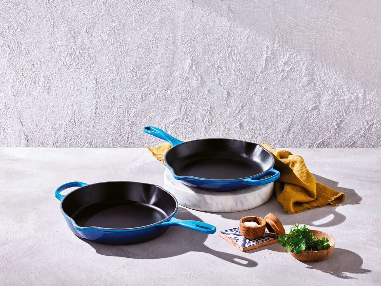 Le Creuset Brat- und Servierpfanne Signature sea salt 23cm - Produktbild 5