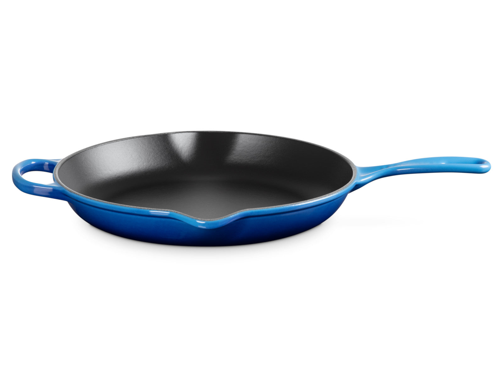 Le Creuset Brat- und Servierpfanne Signature rund azure 30cm Freisteller 1