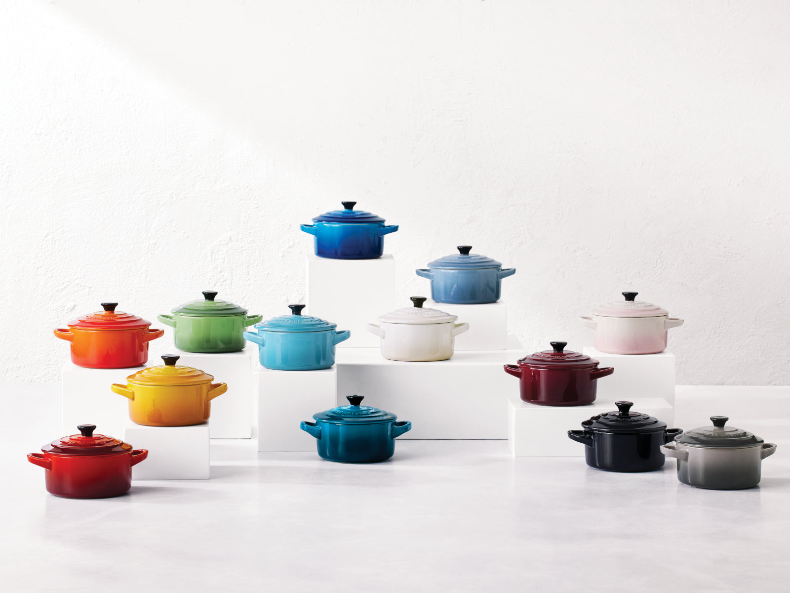 Le Creuset Mini-Cocotte rund azure 14cm Lifestyle 3