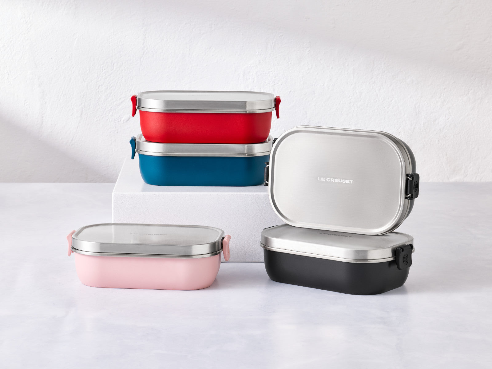 Le Creuset On The Go Lunchbox shell pink 900ml Lifestyle 3