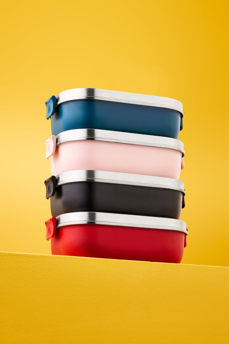 Le Creuset On The Go Lunchbox deep teal 900ml Lifestyle 1