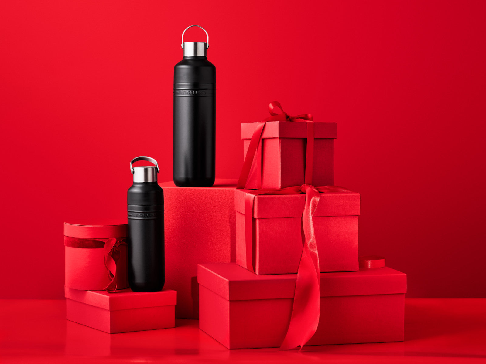 Le Creuset On The Go Trinkflasche schwarz matt 1l Lifestyle 4