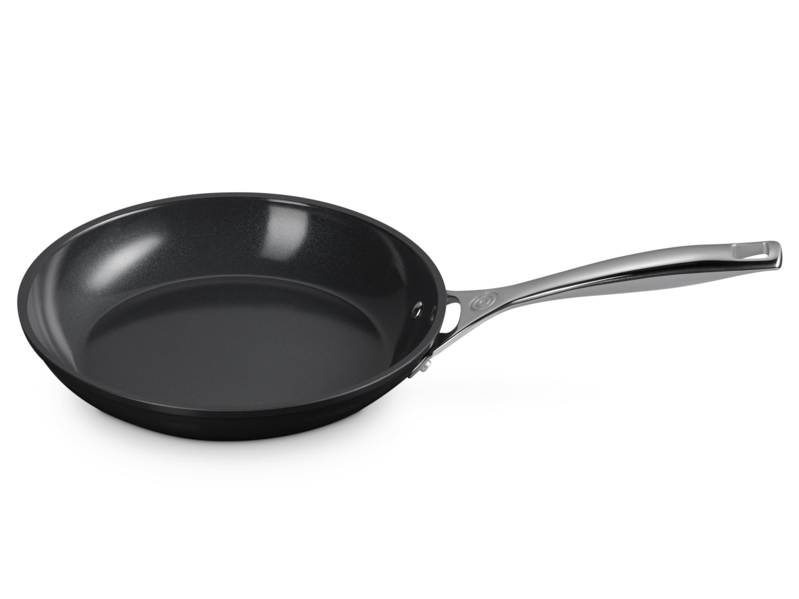 Le Creuset Essential Pfannenset 24+28cm 2tlg Freisteller 3