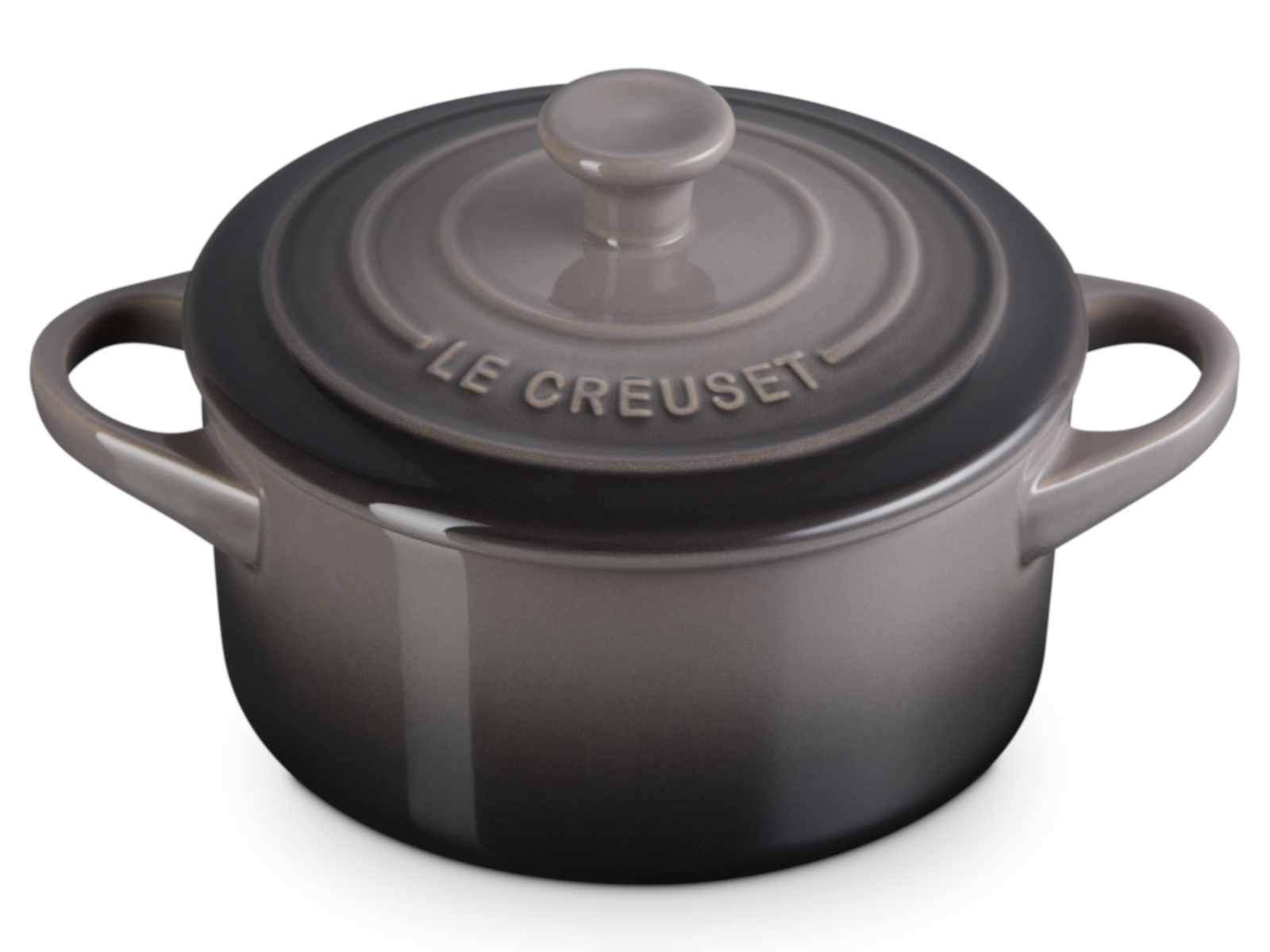 Le Creuset Mini-Cocotte rund flint 14cm Freisteller 3