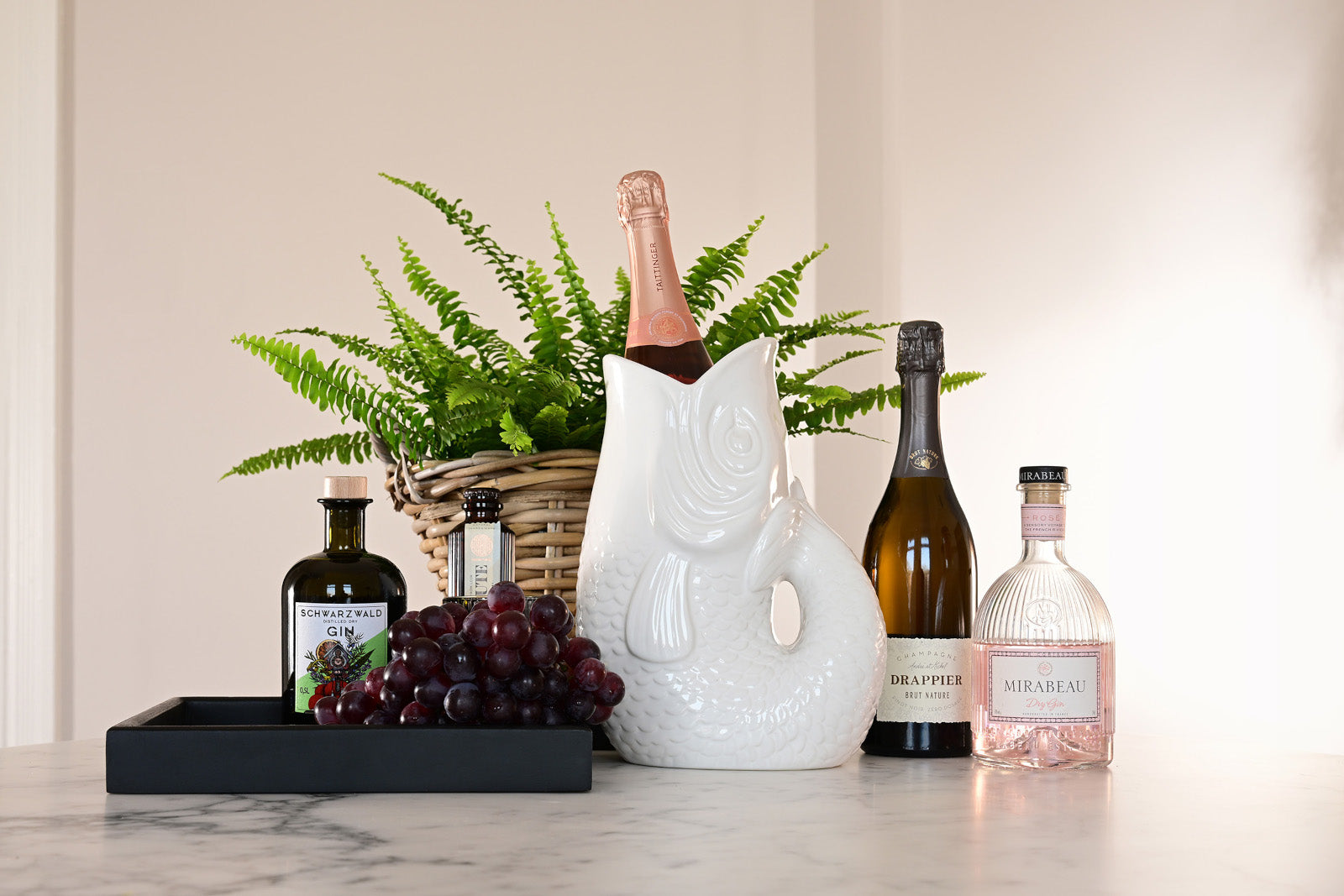 Giftcompany Neo Tablett quadratisch schwarz 32cm Lifestyle 1